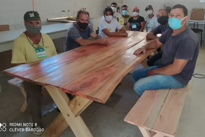 Curso de Construção de Móveis Rústicos é sucesso em Visconde do Rio Branco