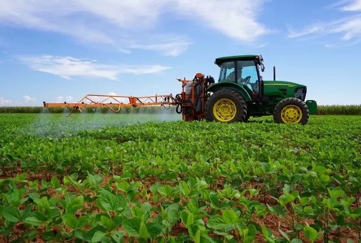 Preço de defensivos agrícolas e fertilizantes devem se manter em alta em 2022
