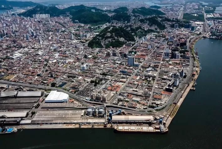 Movimentação de contêineres no Porto de Santos até novembro é maior que total de 2020