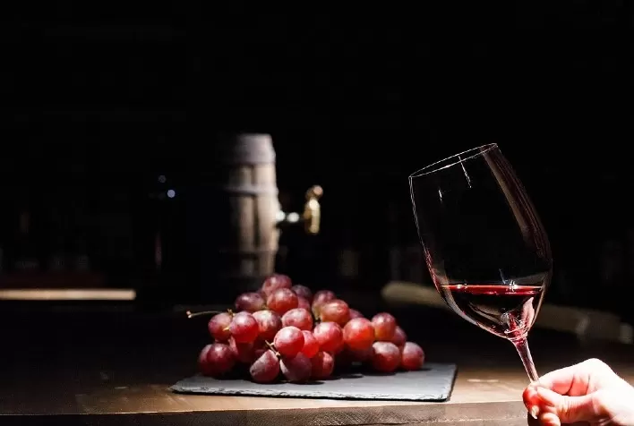 Gigantes se únem em holding do vinho