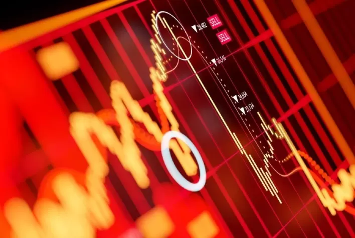 Bovespa opera em queda de olho em mobilização de servidores