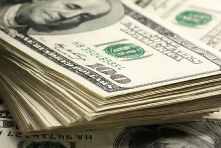 Dólar caminha para 4ª semana seguida no vermelho ante real