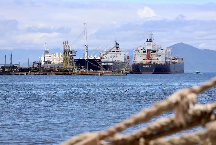 Exportação de cargas em contêineres aumenta 24% no Porto de Paranaguá