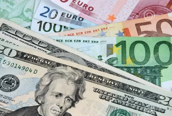 Volatilidade implícita no par euro-dólar salta a pico desde novembro de 2020