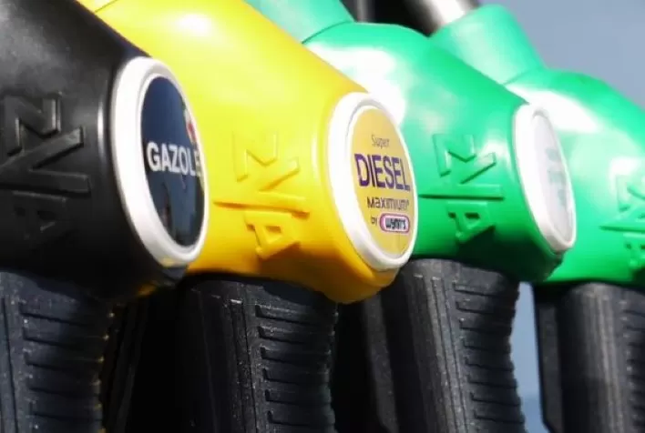 Venda de diesel avança 2% em janeiro no país; juntos, gasolina e etanol caem 12,7%