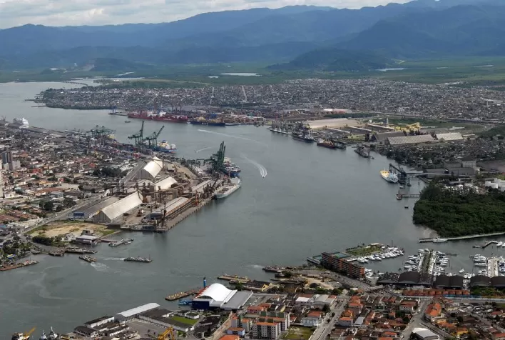 Guerra na Ucrânia pode causar impactos no Porto de Santos, diz especialista