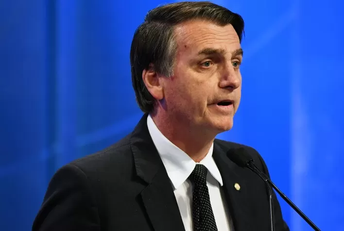 Bolsonaro alerta para risco de faltar adubo e defende mineração em áreas indígenas