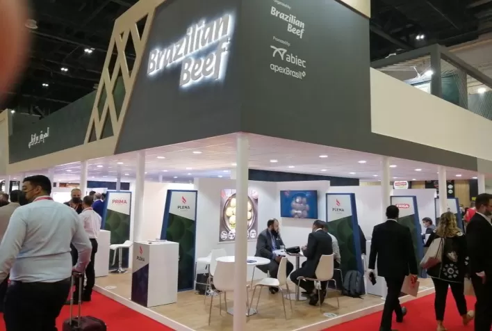 Plena participa da maior feira de alimentos do Oriente Médio e intensifica exportação de proteína bovina para região