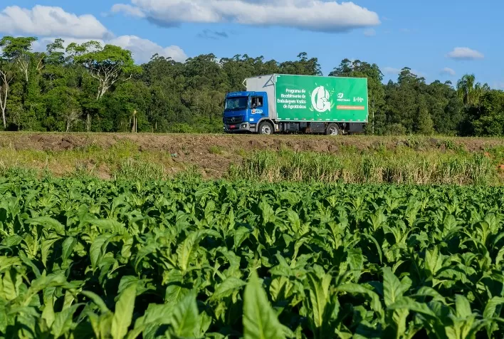 Programa do setor do tabaco destina embalagens de agrotóxicos há duas décadas