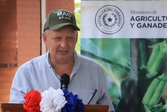 Ministro da Agricultura do Paraguai lança bateria de medidas para auxiliar os produtores frente ao impacto de uma severa seca