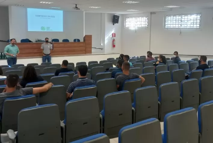 Parceria do ATeG com a UFV em prol da pecuária leiteira