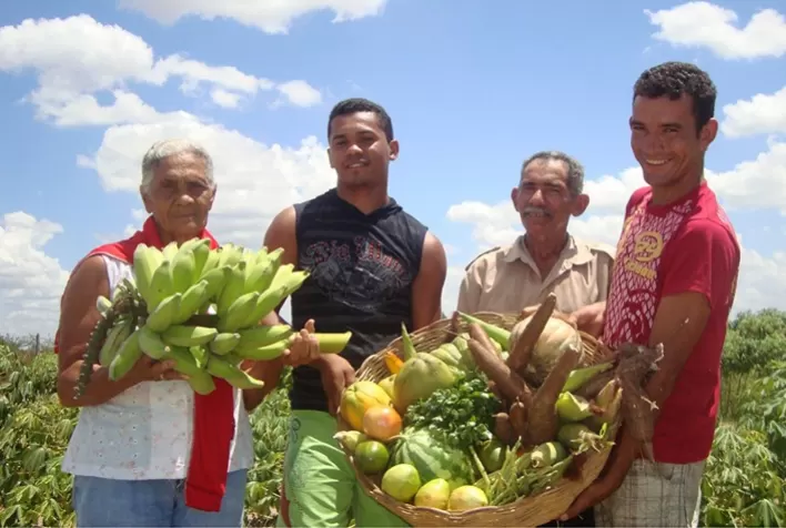 CONTAG apresenta pauta de negociação da safra 22/23 à ministra da Agricultura