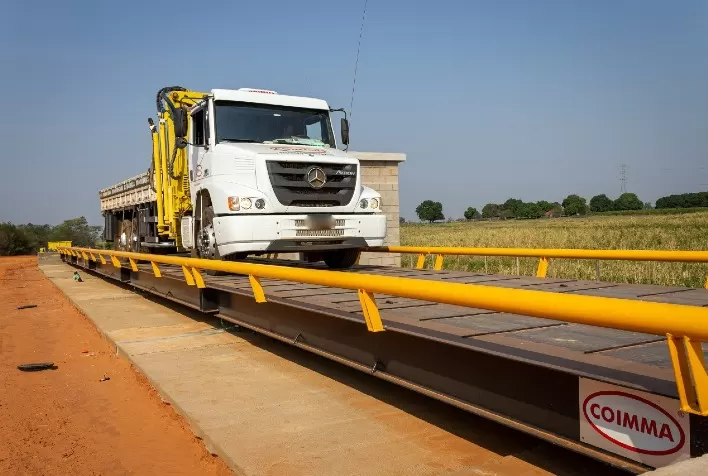 Balanças rodoviárias são essenciais para pesagem de cargas na origem e no destino