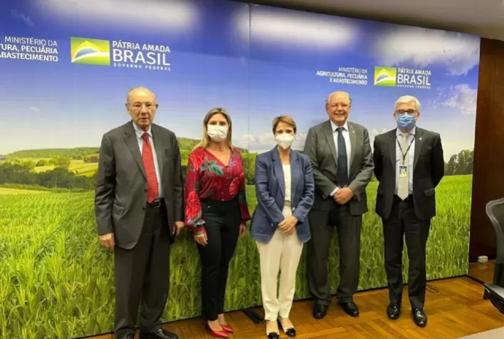 MAPA quer indústria brasileira produzindo até 50% da demanda de fertilizantes no Brasil em 30 anos