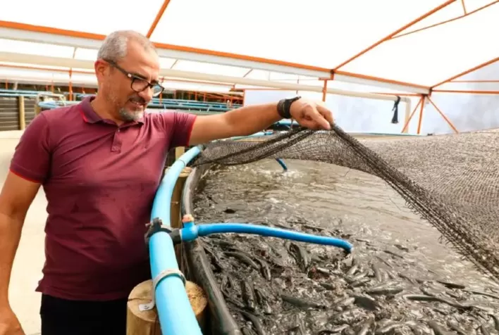 Produtor aposta em cultivo de peixes indoor no Paraná