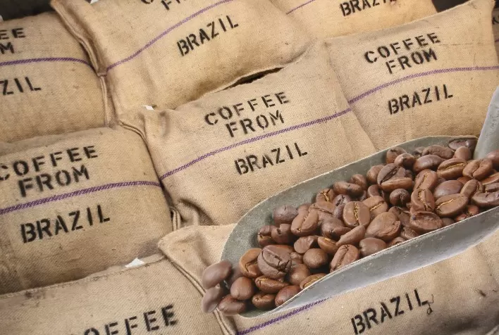Brasil exporta 3,6 milhões de sacas de café em março, queda de 6%