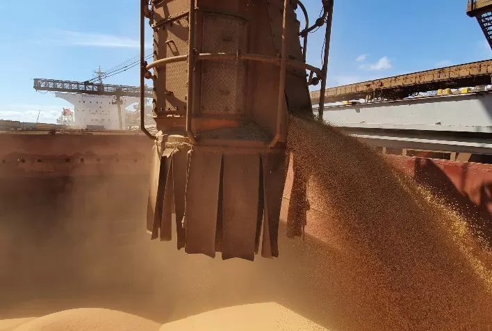 Importações de soja pela China caem 18% em março na comparação anual