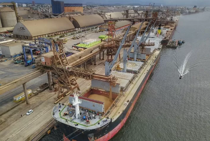 Anec eleva projeção para exportação de soja em abril a 12 mi de toneladas
