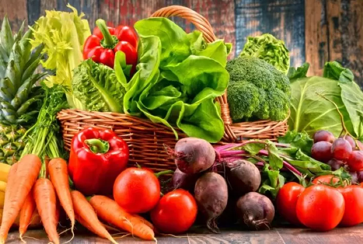 Boletim Prohort da Conab sinaliza preços mais baixos de frutas e reversão nas cotações da cenoura