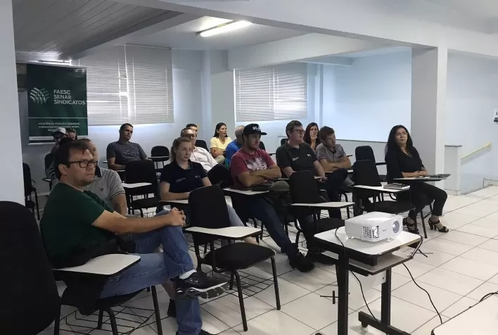 CAMPO FUTURO: Primeiros painéis em SC levantam custos da pecuária de leite
