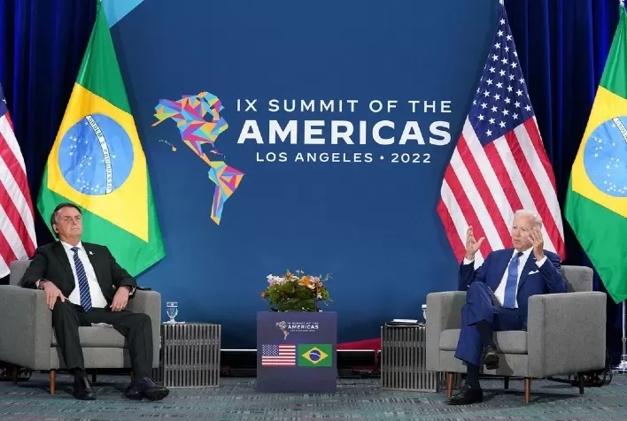 Presidentes Bolsonaro e Biden fazem reunião bilateral nos EUA