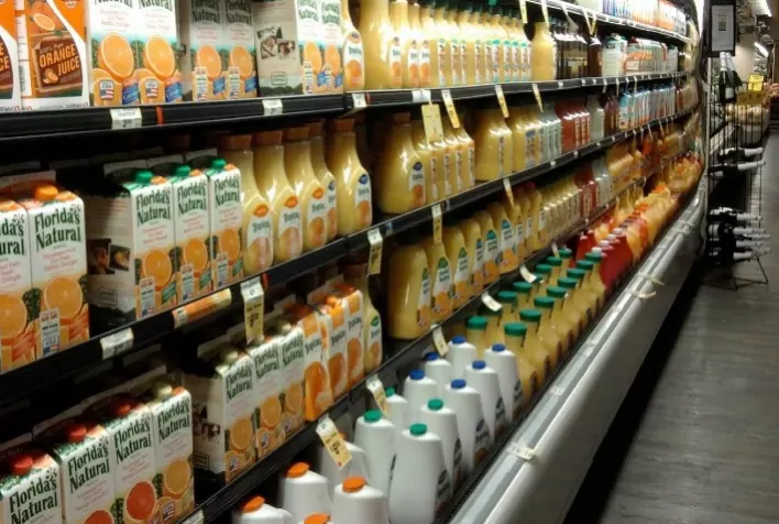 Inflação impacta consumidores de suco de laranja na Flórida