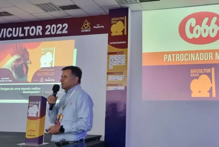 Cobb-Vantress debate manejo de frango para melhor desempenho no Avicultor 2022