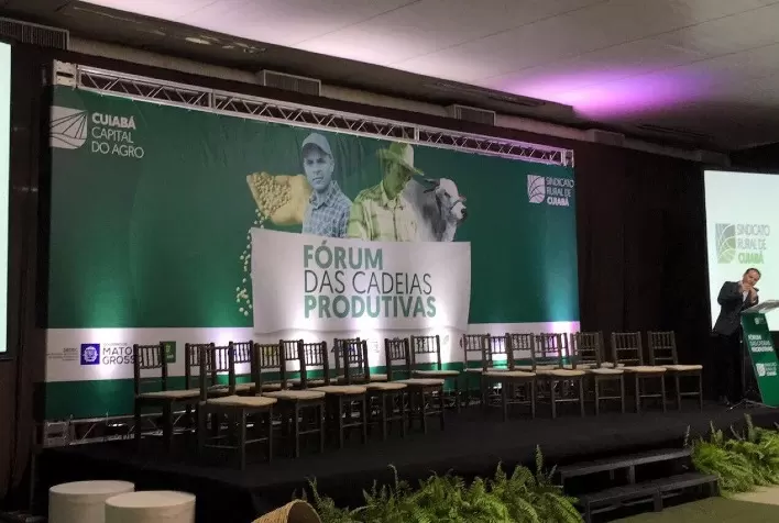 EXPOAGRO: Fórum das Cadeias Produtivas debate economia verde, pecuária sustentável e agro em Cuiabá