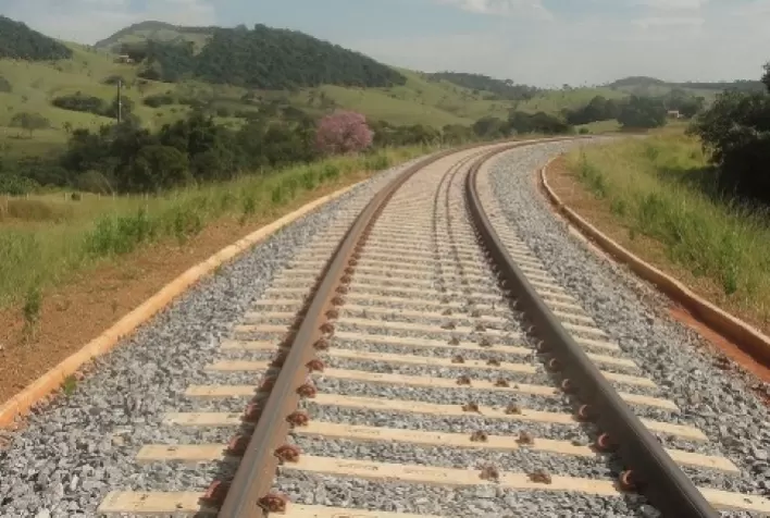 Implantação de ferrovia para exportação de café e terminal multimodal em Poços são discutidos em BH