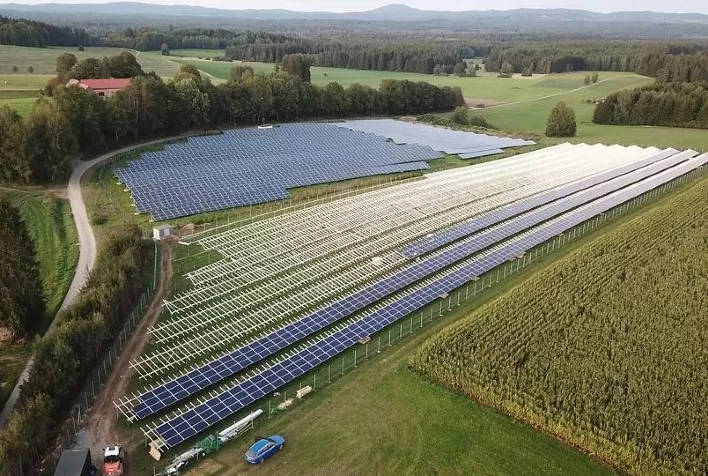 Produtor rural pode obter crédito para usina solar sem endividamento bancário