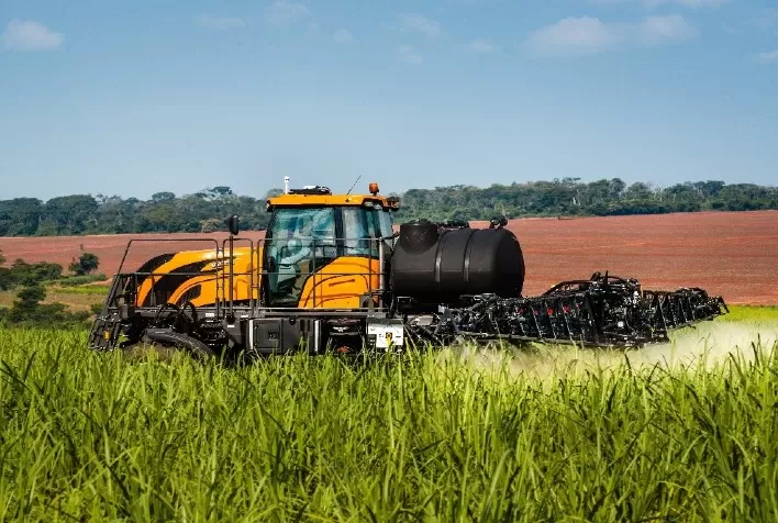 Valtra apresenta portfólio tecnológico na Coopercitrus Expo