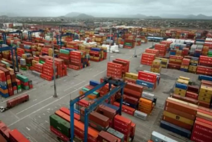 Escassez de containers eleva em até 427% o valor dos fretes para o Brasil