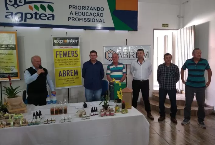 Novas entidades reforçam a representatividade da  meliponicultura gaúcha e brasileira