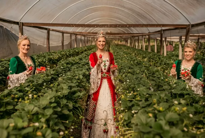 Festa Nacional do Moranguinho é marcada pela retomada da alegria e força do agronegócio