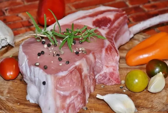 China deve produzir 52 milhões de toneladas de carne suína em 2023 – USDA