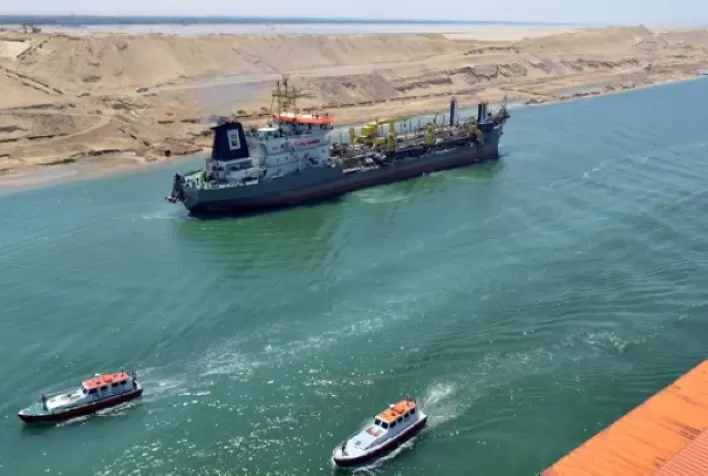 Canal de Suez espera que receita anual aumente em US$ 700 milhões após aumento do pedágio