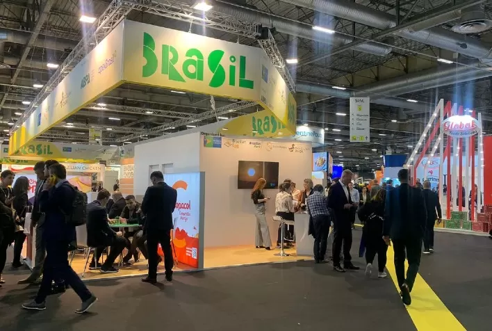 Brasil bate recorde e fecha mais de US$ 2,3 bi em negócios na SIAL Paris