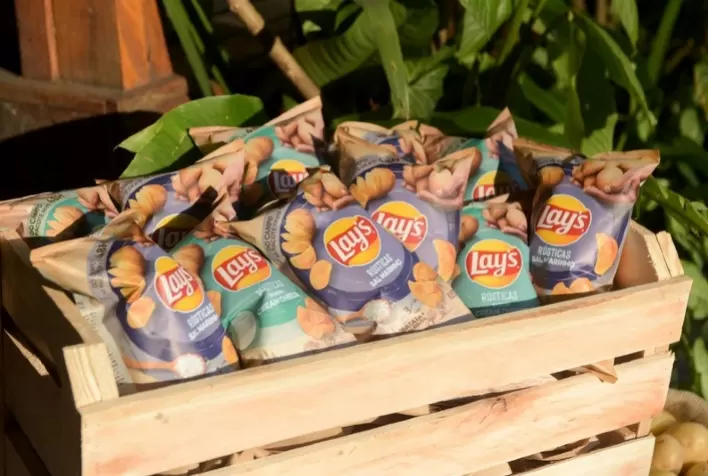 LAY’S® INOVA E LANÇA LINHA RÚSTICAS COM NOVO FORMATO E RASTREABILIDADE DA CADEIA DE BATATAS
