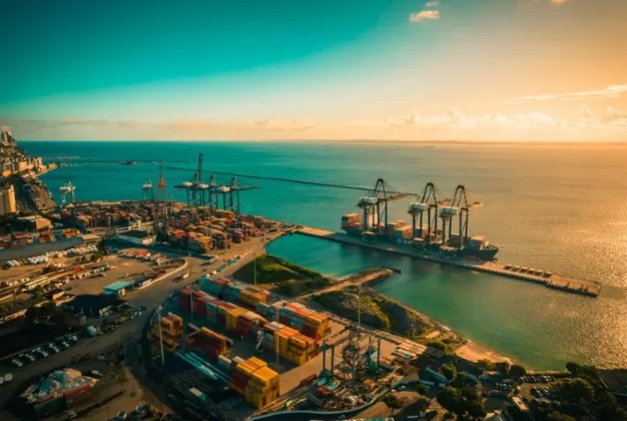 Wilson Sons, por meio do Tecon Salvador, inicia exportação de carne para a Rússia