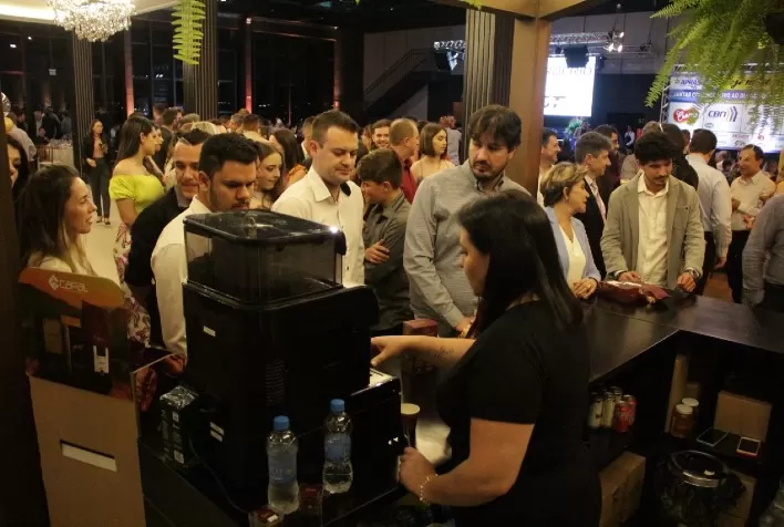 Grená e outros rótulos de café produzidos pela CAPAL agradam supermercadistas em Ponta Grossa