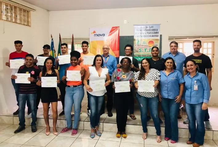Atvos capacita moradores de Mineiros (GO) em operação e manutenção de máquinas agrícolas