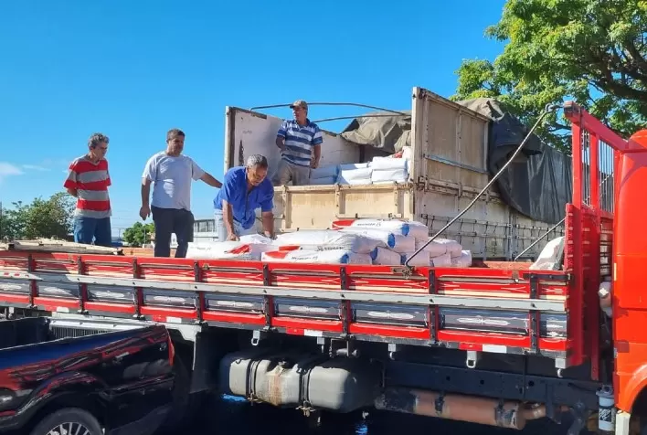 Compra coletiva gera economia para produtores de corte da região central do estado
