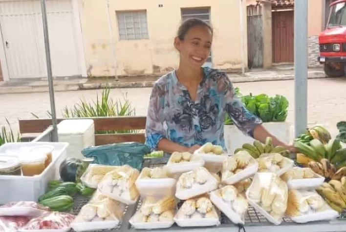 Projeto Feira Livre estimula comercialização de produtos da agricultura familiar de Alvarenga, no Leste de Minas