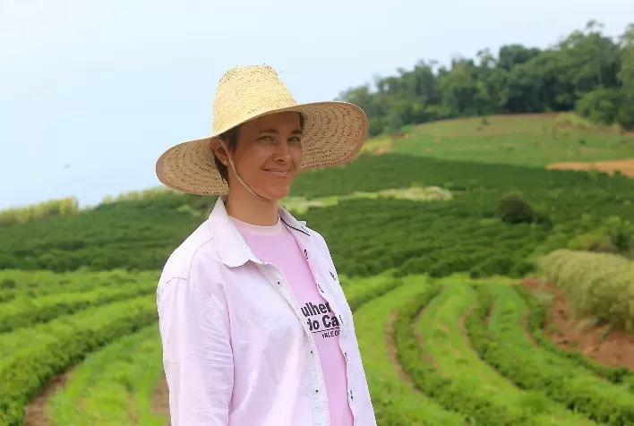 Com apoio do Estado, produtora de café investe em irrigação e prevê safra de redenção neste ano