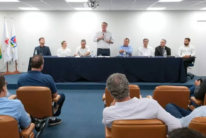 Ministro da Agricultura sinaliza apoio a pecuaristas