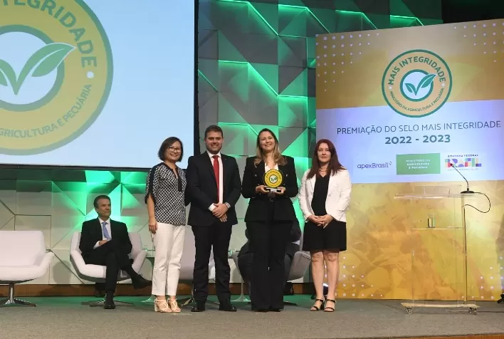 Programa de Embaixadores de Compliance premia UPL na categoria Integridade e Ética do MAPA