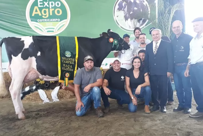 Criador de Alegrete leva o título com grande campeã da Raça Holandesa na Expoagro Cotricampo