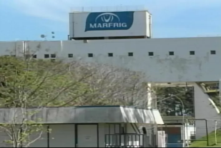 Marfrig reporta prejuízo de R$ 628 milhões ante lucro do mesmo período de 2021