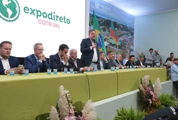 Na Expodireto, ministro Fávaro defende redução de taxas de juros para o setor e segurança jurídica