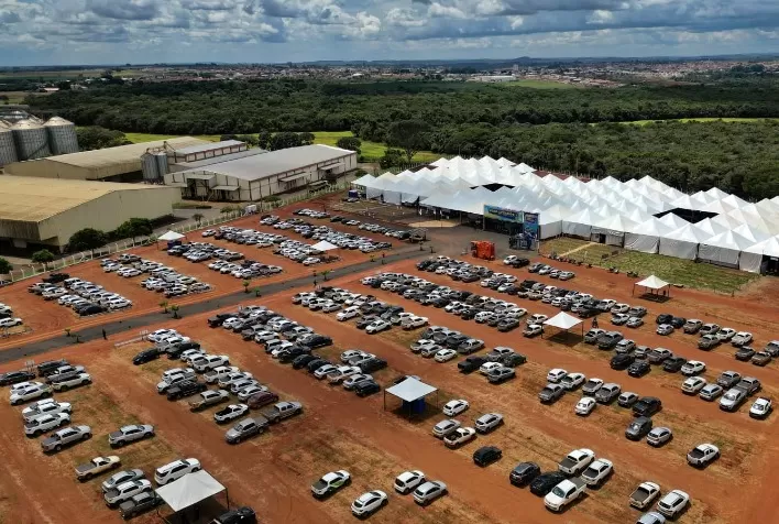 8ª Feira do Cerrado da Cooxupé recebe mais de 4.3 mil cafeicultores